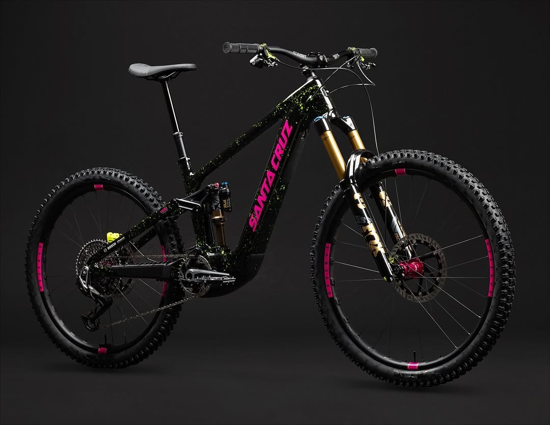 Photo by Santa Cruz Bicycles on November 10, 2025. May be an image of ‎bicycle and ‎text that says '‎CRUZ SANTA ح‎'‎‎.