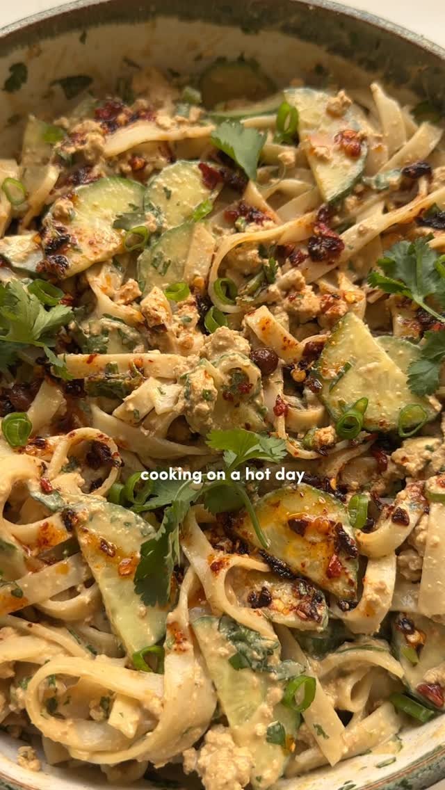 sarahdoig 게시물 이미지: CHILLED TAHINI MISO NOODLES 🍃

Cold, easy,...