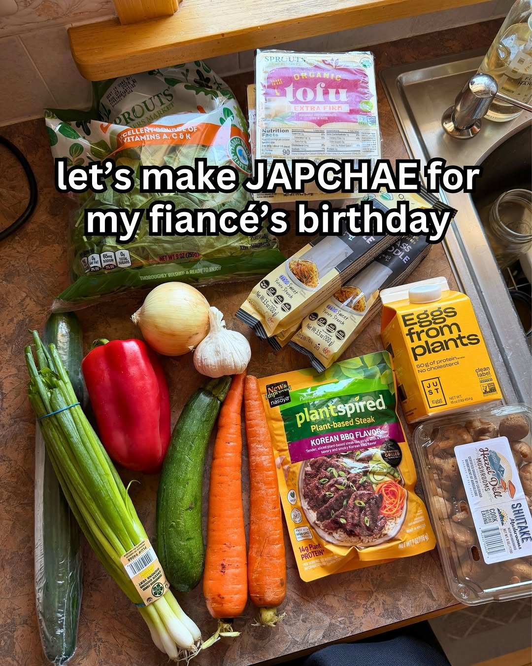 sarahsvegankitchen_ 게시물 이미지: Made a big batch of japchae for Eric’s...