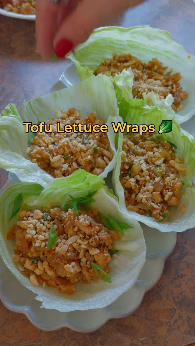 sarahsvegankitchen_ 게시물 이미지: Tofu Lettuce Wraps 🥬 The perfect dinner for a...