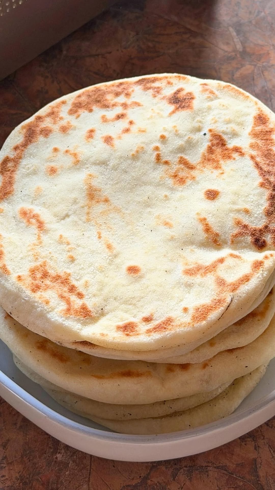 sarahsvegankitchen_ 게시물 이미지: Homemade Pita Bread 🫓 Comment “PITA” to have...
