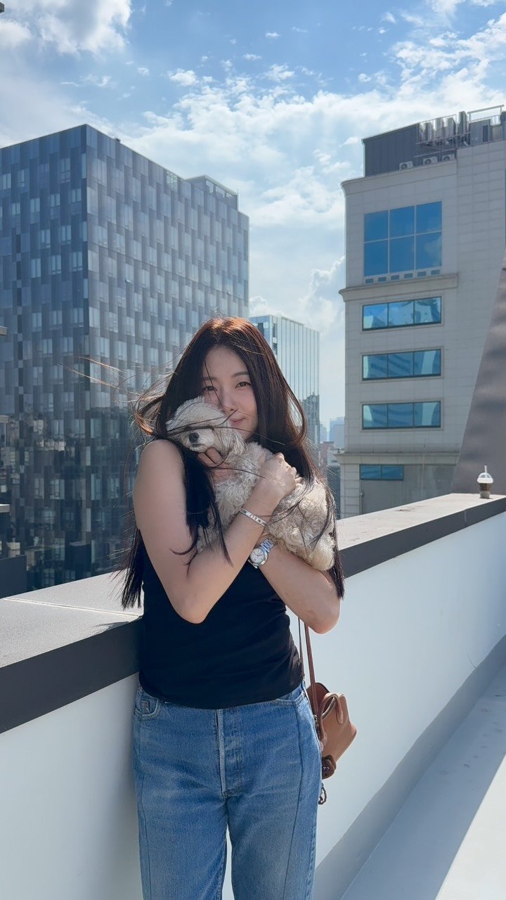 sarangkim.love 게시물 이미지: 빗질이 안될 정도로 상했던 머리도 이렇게 되네요!🩶최수현원장님감사합니다!그리고 요즘...