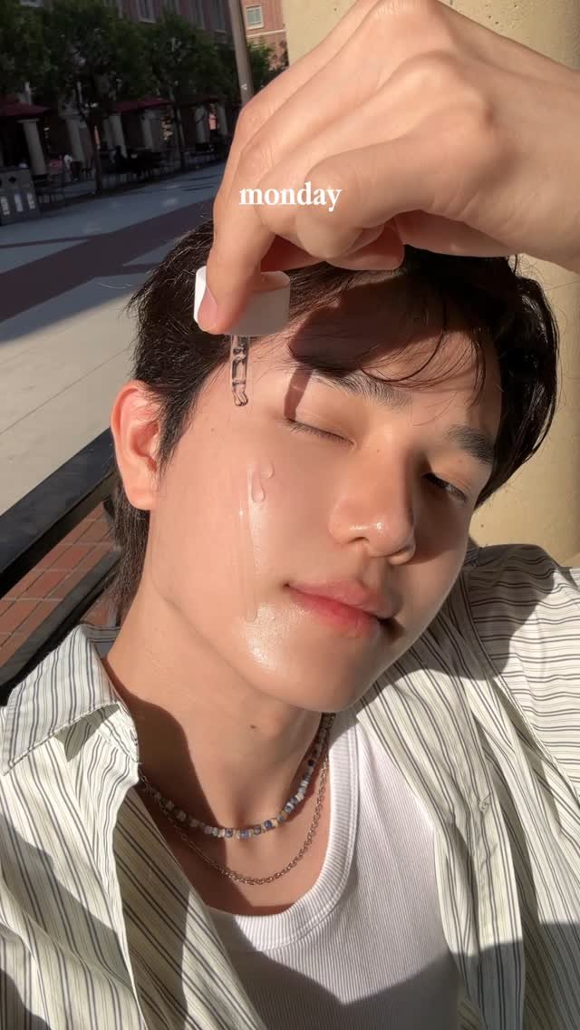 sasunwxxng 게시물 이미지: 7일만에 피부 광 부자가 되었습니다..☀️
바로바로 윤기+모공+결 트리플케어가...