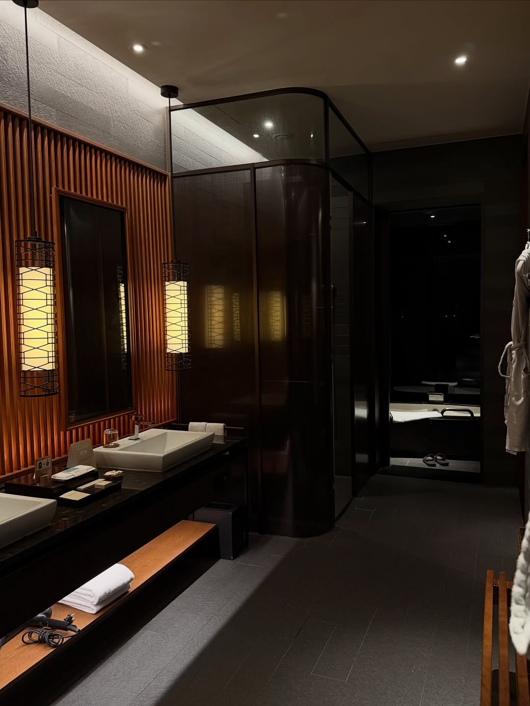 Photo shared by 서눙 on January 27, 2026 tagging @ananti.hotels. May be an image of sink, lighting, wash basin, sliding door, indoors, hallway and text.