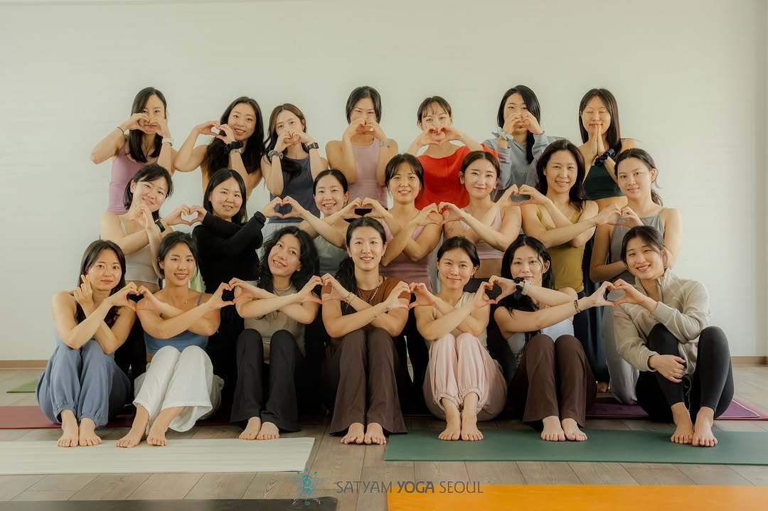 satyamyoga_seoul 게시물 이미지: 🌻
지난 달, 민주 선생님의 ‘사트얌요가 테라피 워크샵’을 진행했습니다.
호기심...