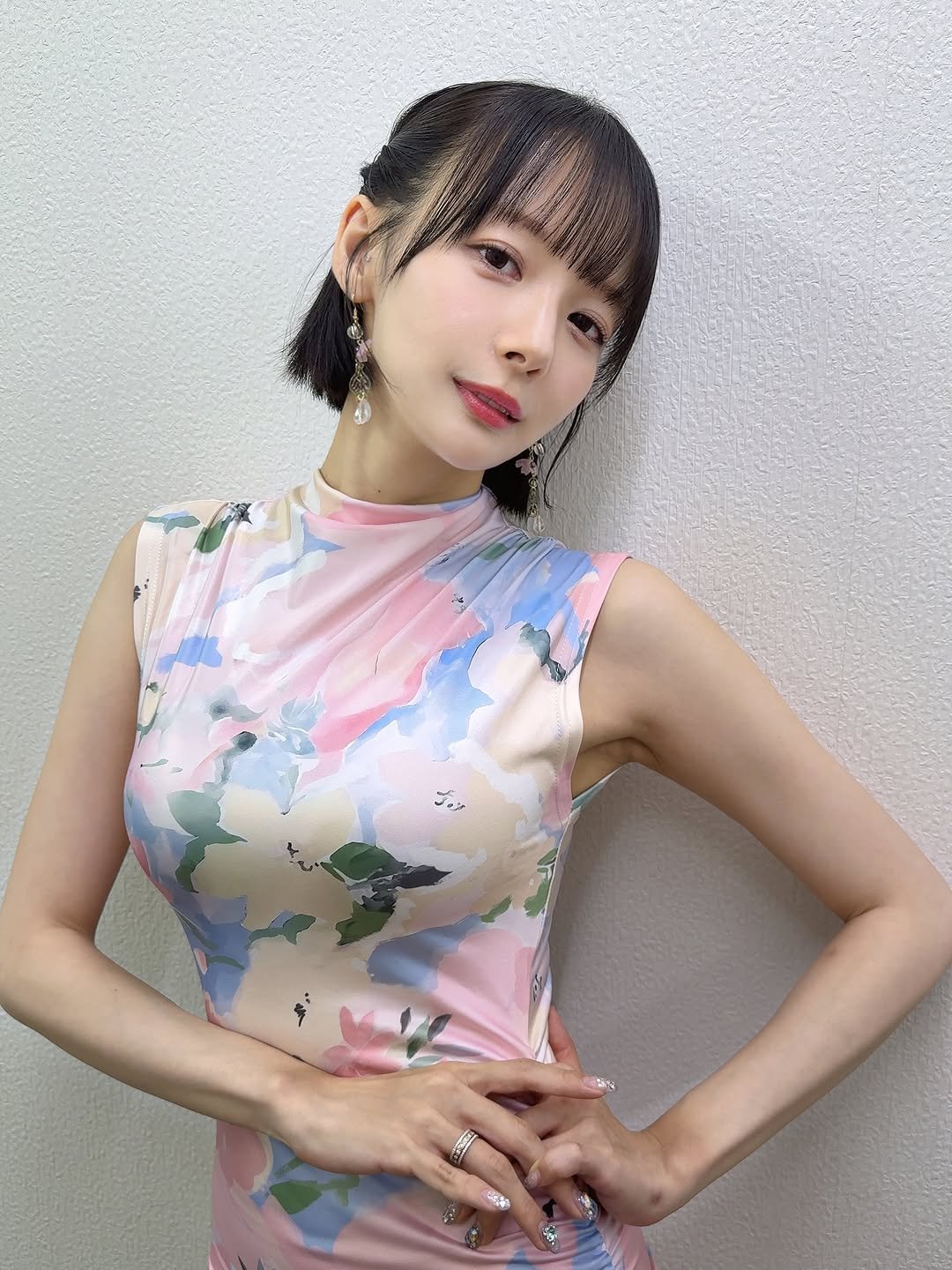 sayaka_okada 게시물 이미지: 見下ろされたい？？？？？