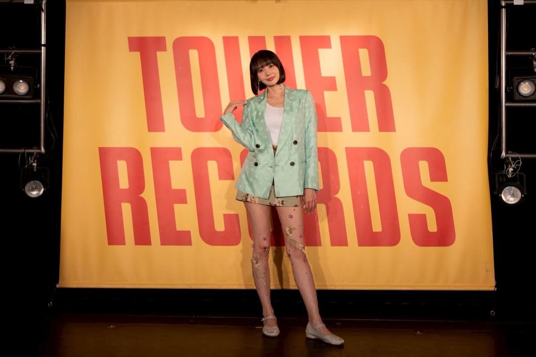 sayaka_okada 게시물 이미지: 初めてのリリイベにお越しいただいた皆様、ありがとうございました〜！最初緊張し過ぎて頭真っ白でや...