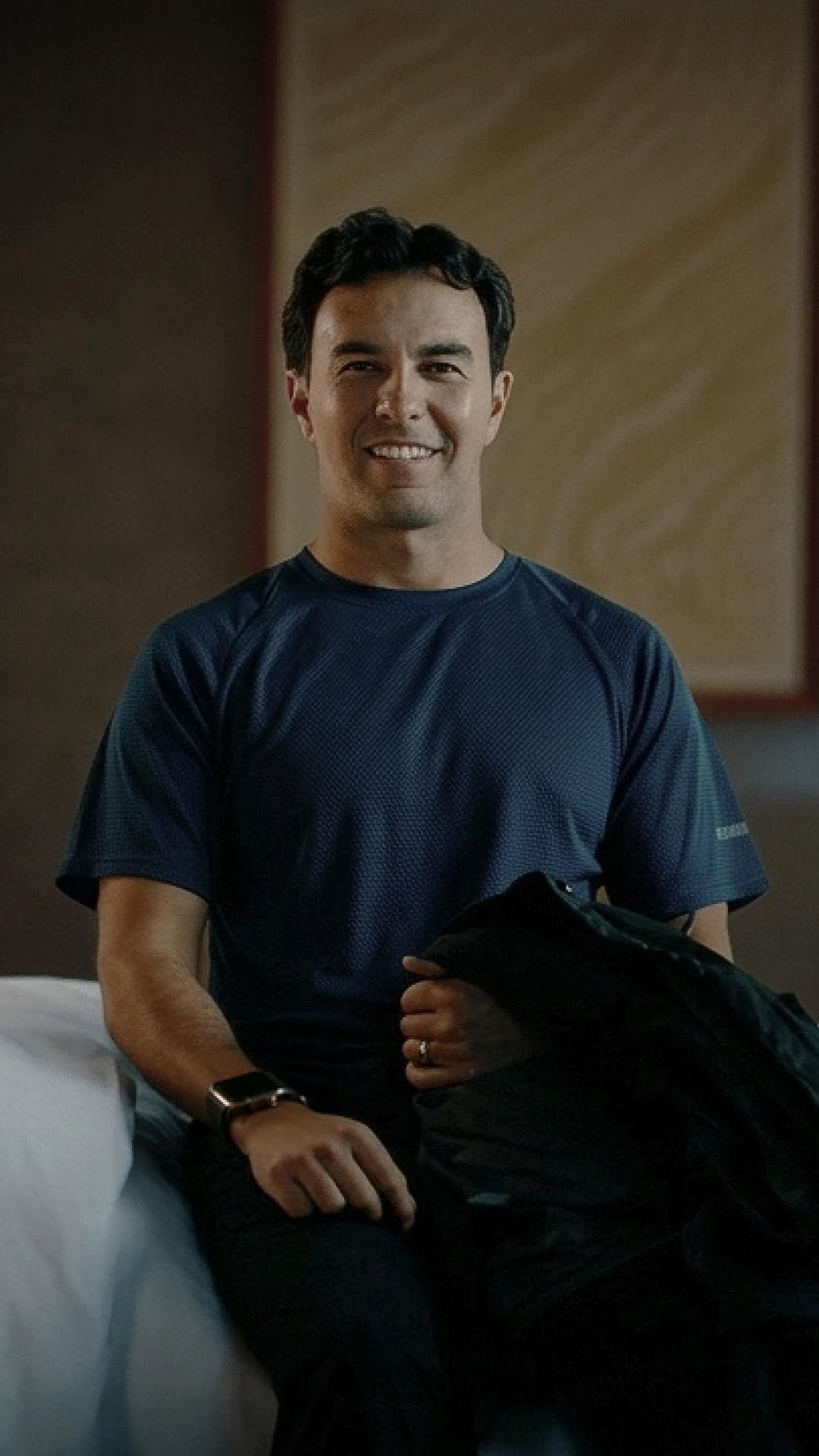 schecoperez 게시물 이미지: Lo que hago cuando nadie me ve es lo que me...