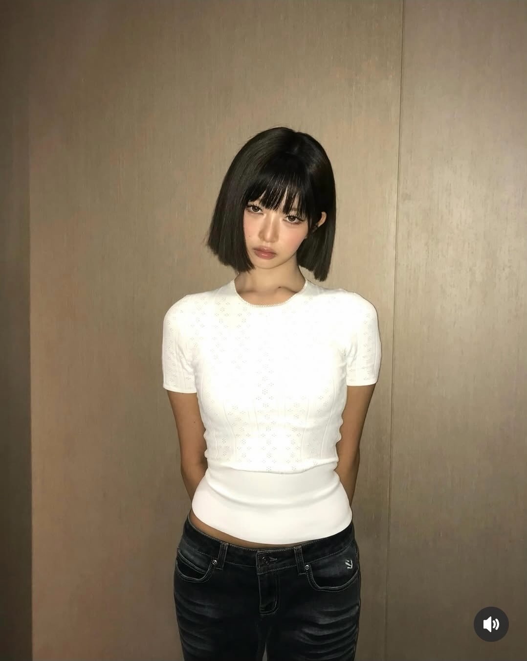 schism.inducing 게시물 이미지: .
@ivestarship
@reinyourheart 

K-pop girl...