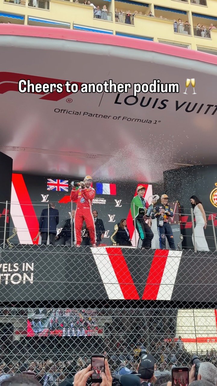 scuderiaferrari 게시물 이미지: Two podiums in a row @lewishamilton! 🏆