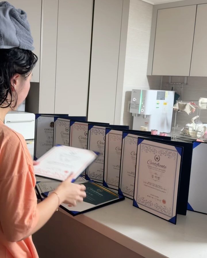 se__a_vely 게시물 이미지: 첫째낳고 인스타를 시작했는데
벌써 5년차...

이제 형님만 올라간다고
좋아하는...