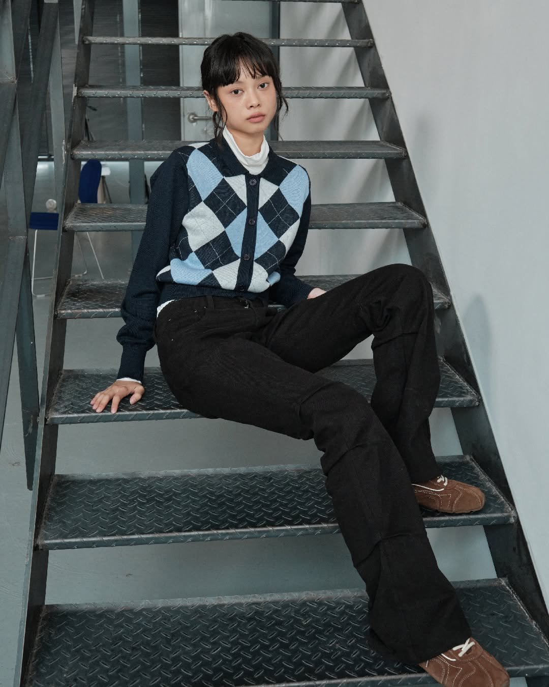 Photo by 세컨모놀로그 on September 15, 2025. May be an image of 1 person, sweater, turtleneck and text.