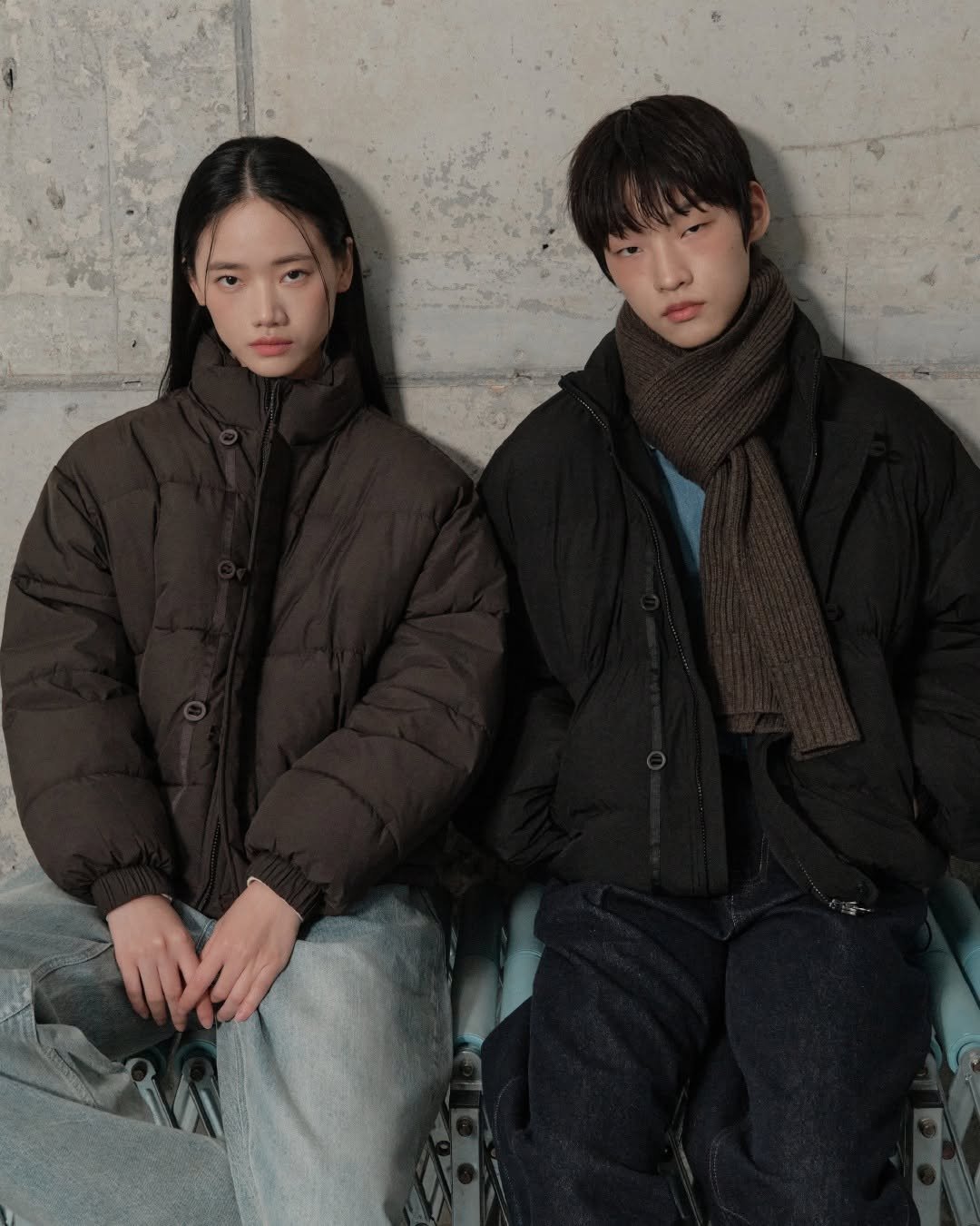 Photo by 세컨모놀로그 on October 13, 2025. May be an image of one or more people, duffle coat, overcoat and goosedown coat.