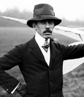 Photo shared by seesawboard | 취향 보관함 on October 05, 2025 tagging @cartier. May be an image of 1 person, bowler hat and text.