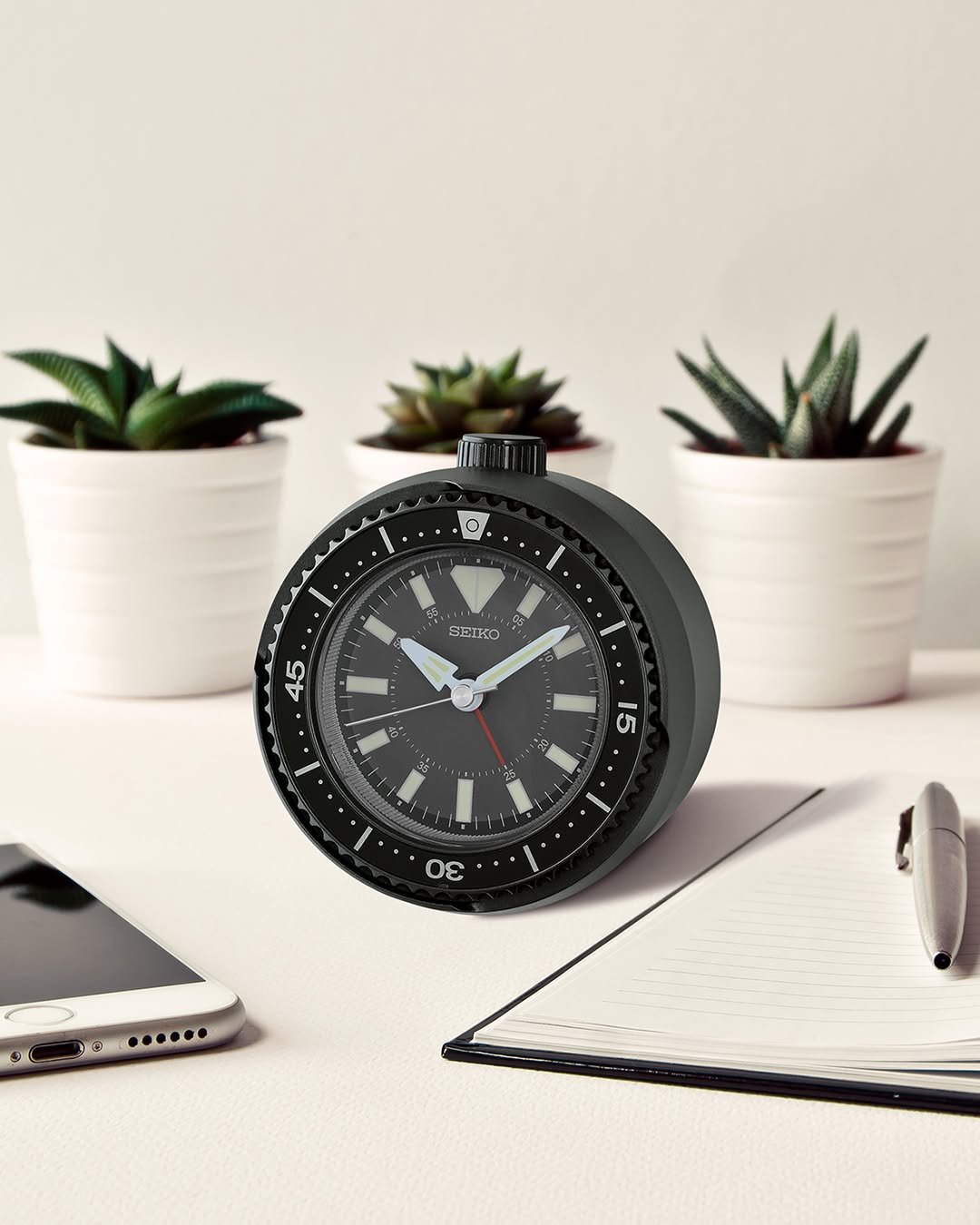 seikowatchusa 게시물 이미지: Don't Snooze On Seiko ⏰
-
A perfect pairing to...