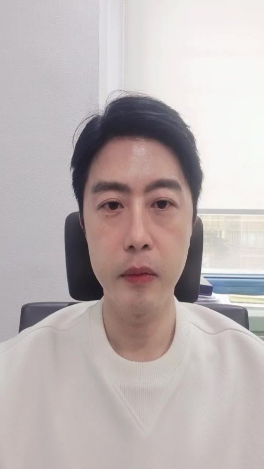senny_park 게시물 이미지: 진심은 반드시 지식을 전제로 꽃피게 된다.

남아 있는 시그니엘...