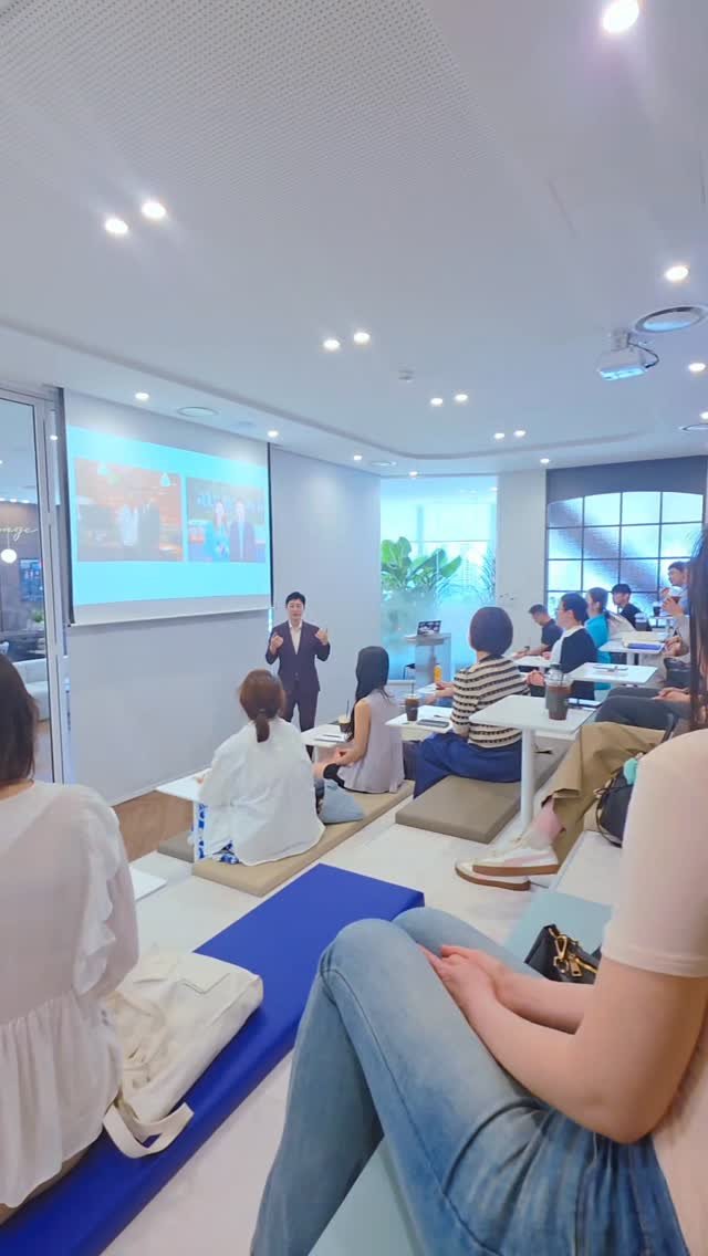 senny_park 게시물 이미지: ​"금수저가 아니라서 이번 생은 망했다고 생각하나요?"
​태생부터 부자인 사람들은...