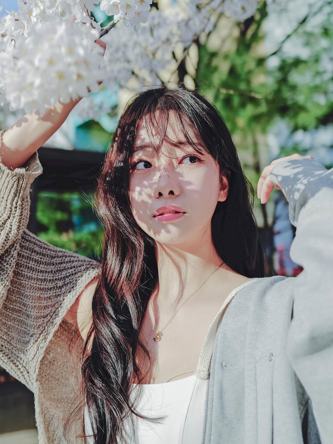 sentimental624 게시물 이미지: 두번 다시는 라이카로 스냅을 찍는 미련한 짓을 하지 않겠습니다.

찍고 싶으신...