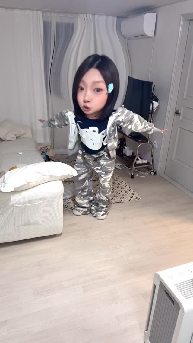 senzz_i 게시물 이미지: 멜로디가 머릿속에서 떠나질 않자너 ~~ #그래서무슨뜻인가여