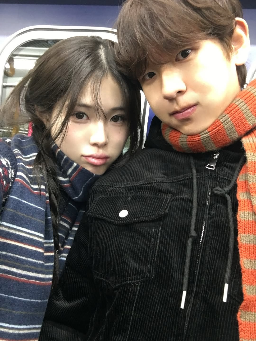 Photo shared by 안민서 on November 26, 2025 tagging @waiji_poo. May be an image of one or more people, hair, duffle coat, parka and text.