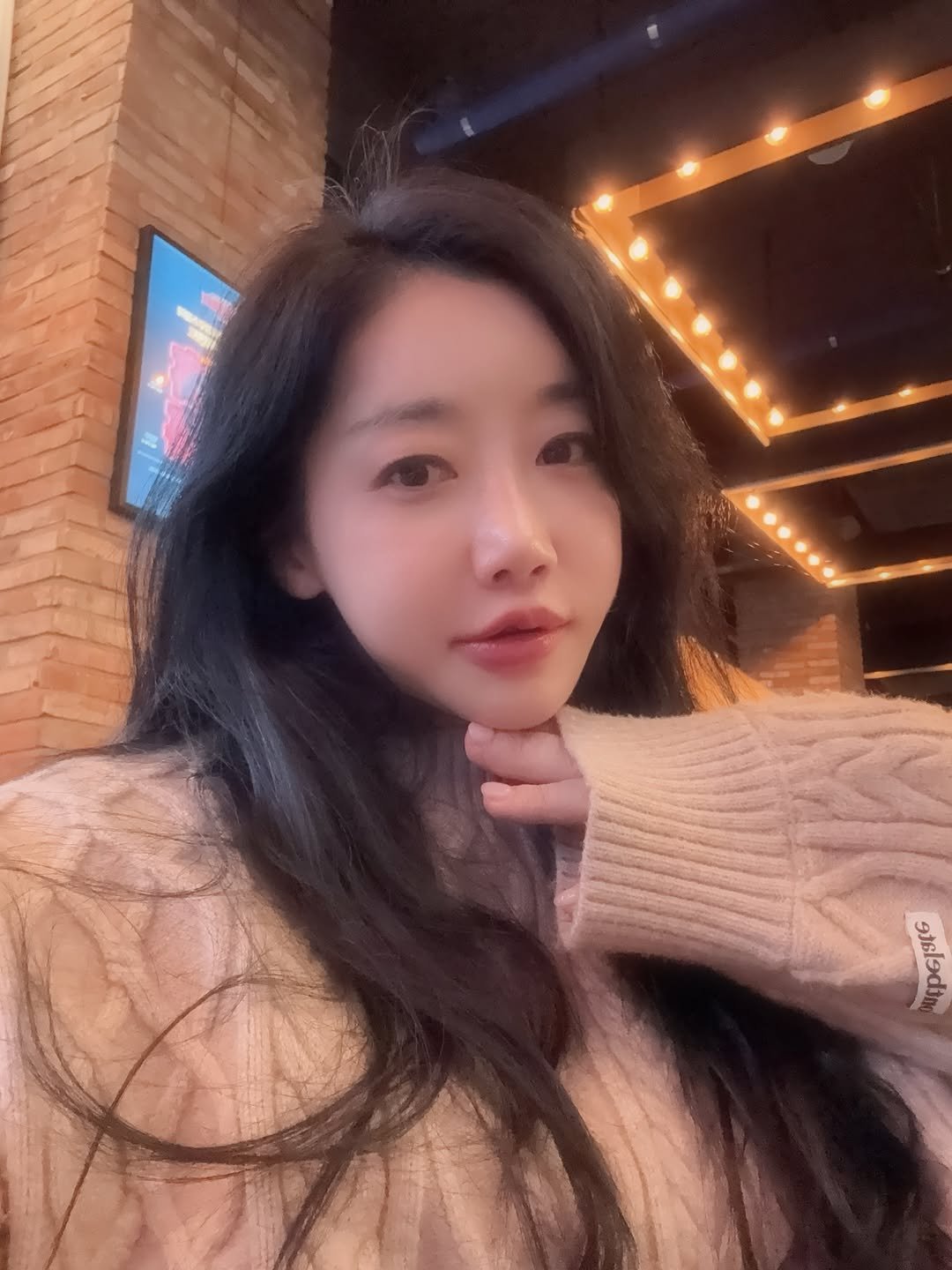 seoellee 게시물 이미지: 1. 오늘은 뮤지컬 물랑루즈 보러온 기념셀카
2. 아침수업하고 츄리닝차림으로...