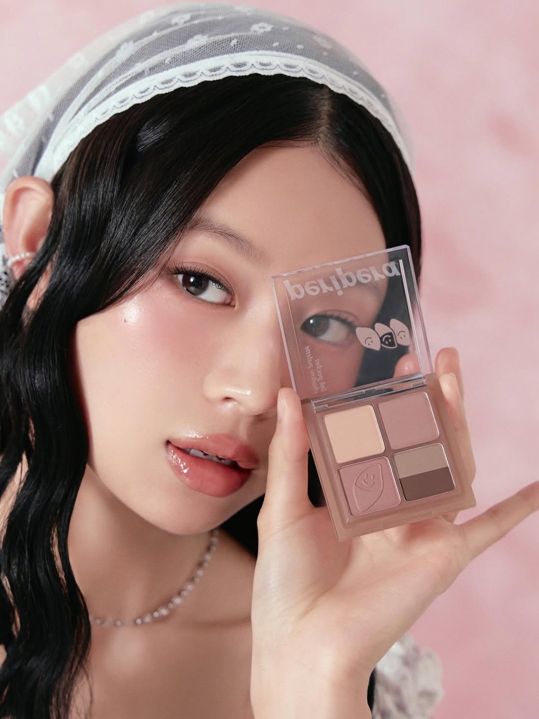 Photo shared by 메이크업아티스트 서가람 / MYU on November 10, 2025 tagging @peripera_official, and @shimmering.hus. May be an image of one or more people, makeup and text that says '|λσμ 6'.