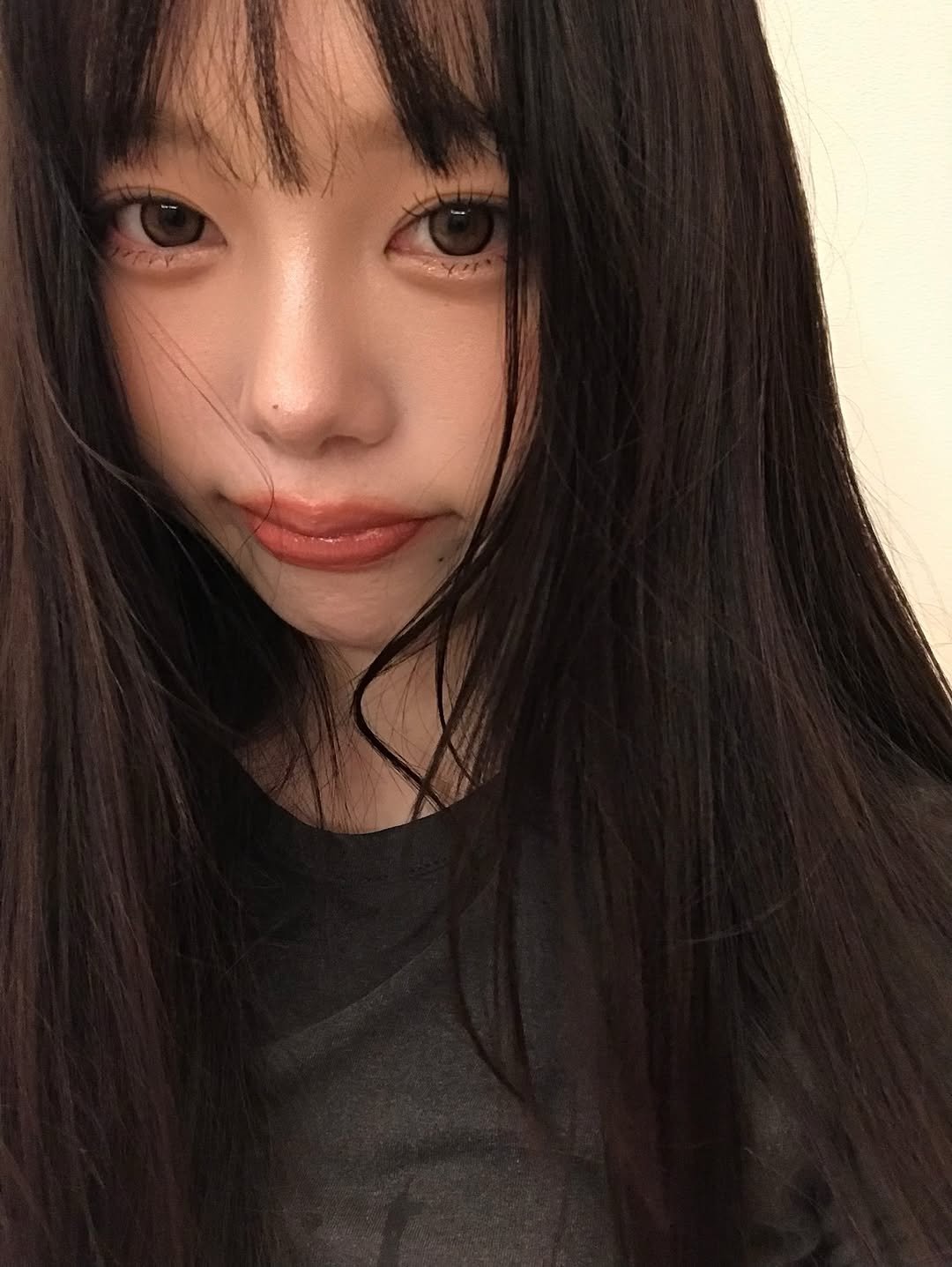 Photo by 김선우 on September 14, 2025. May be a selfie of 1 person, hair and text.