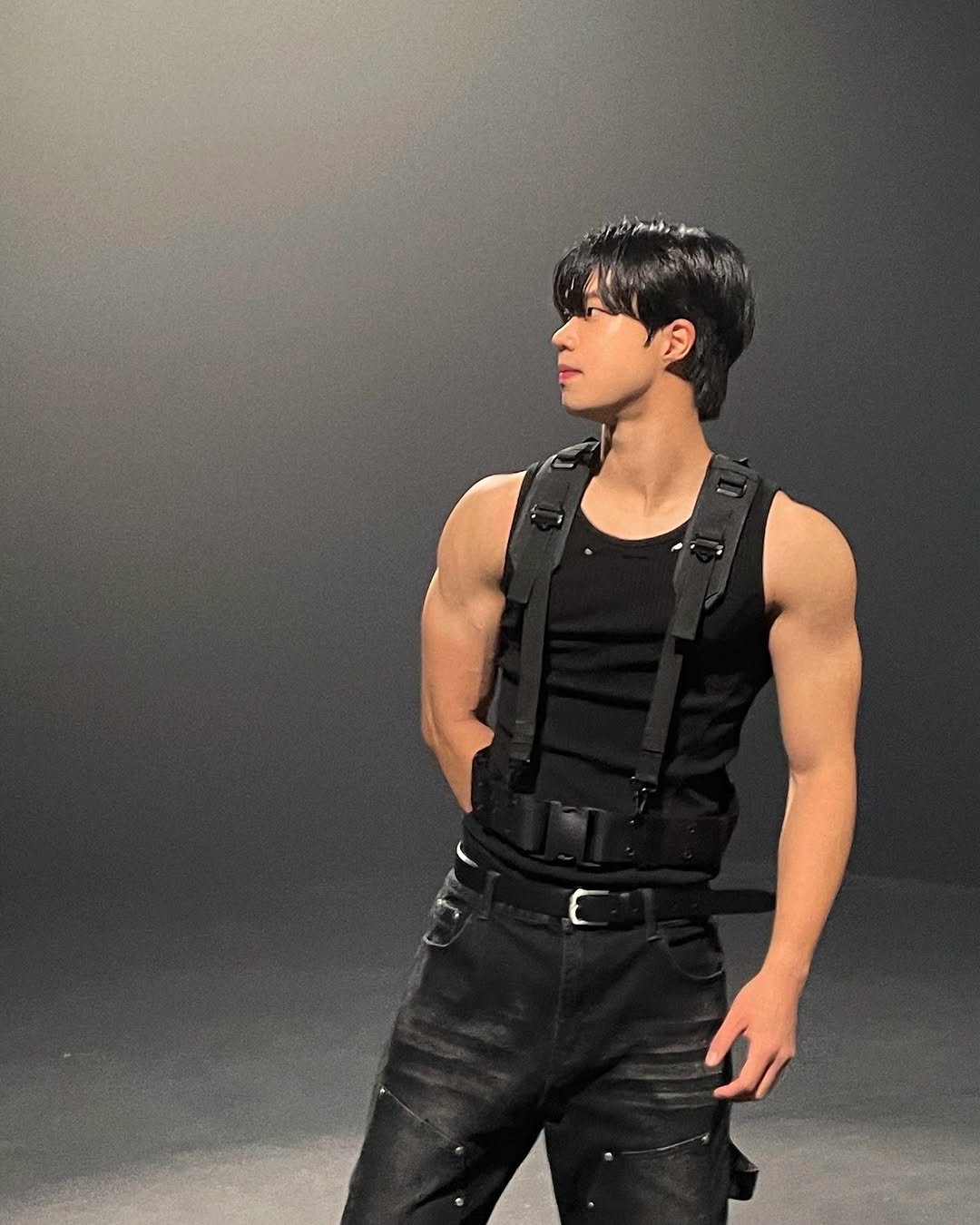 seongmin_parker 게시물 이미지: 짙은 어둠 속에~