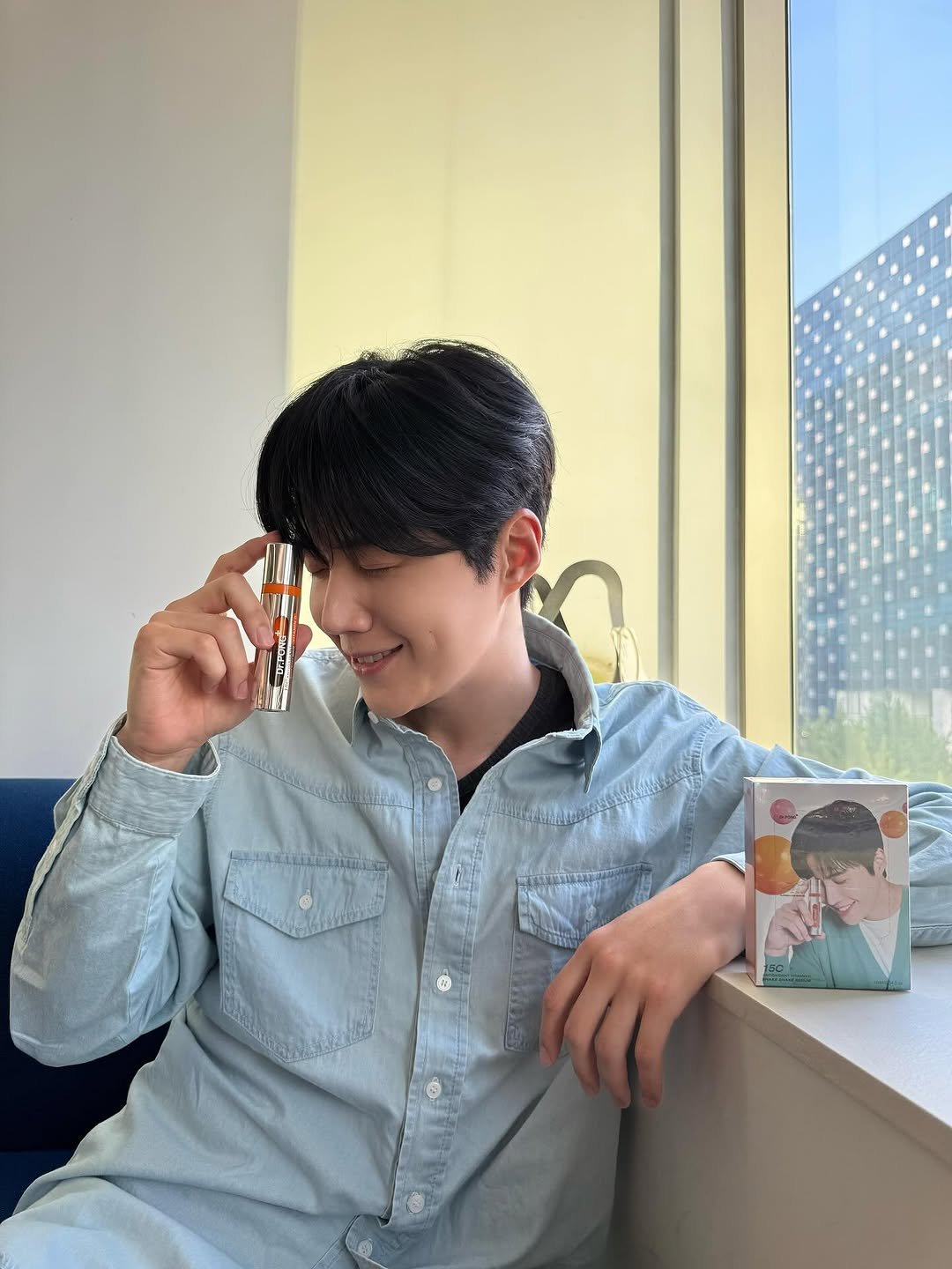 Photo shared by 김선호 on July 13, 2025 tagging @drpongskincare_official.