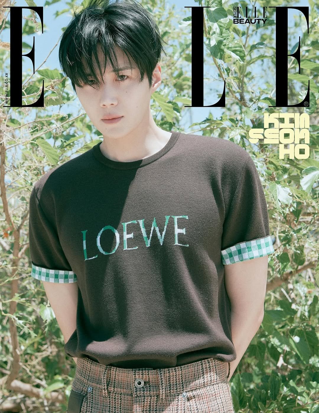 Photo shared by 김선호 on August 07, 2025 tagging @loewe, and @ellekorea. May be an image of 1 person, magazine, bolo tie and text that says 'BEAUT BEAUN BEAUT 謝 LOEWE'.