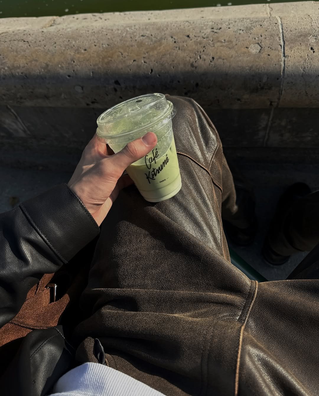 Photo shared by 정선혁 Seon Hyeok on September 02, 2025 tagging @adsb_anderssonbell. May be an image of juice, lemonade and smoothie.