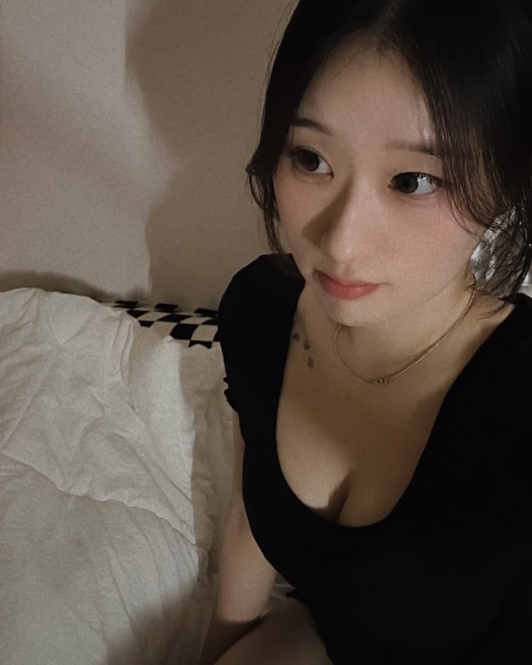 seoyn__ 게시물 이미지: #광고 짱이쁘고 짱귀여운 잠옷 발견 👀
밤에 입고자면 라인까지 잡아주는 이뿐 내...