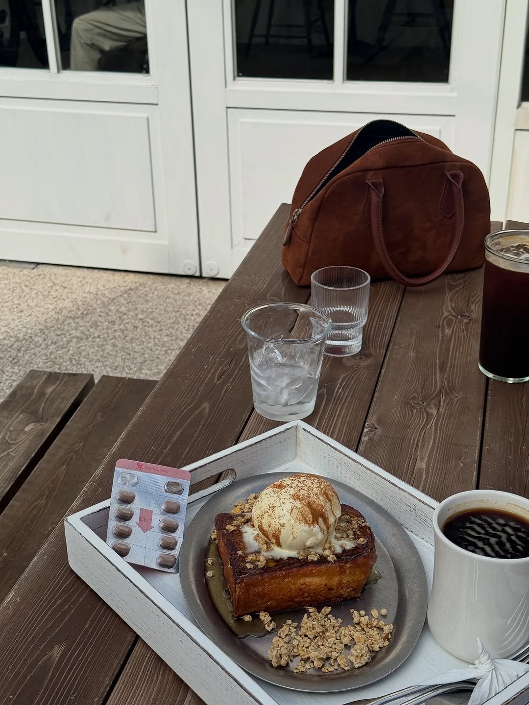 Photo by sera jung on October 19, 2025. May be an image of crumbcake, toast, cornflower and text.