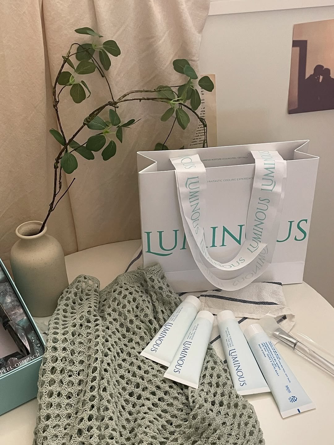 Photo by sera jung on August 17, 2025. May be an image of towel, hand cream, shawl, grocery bag, knit and text.