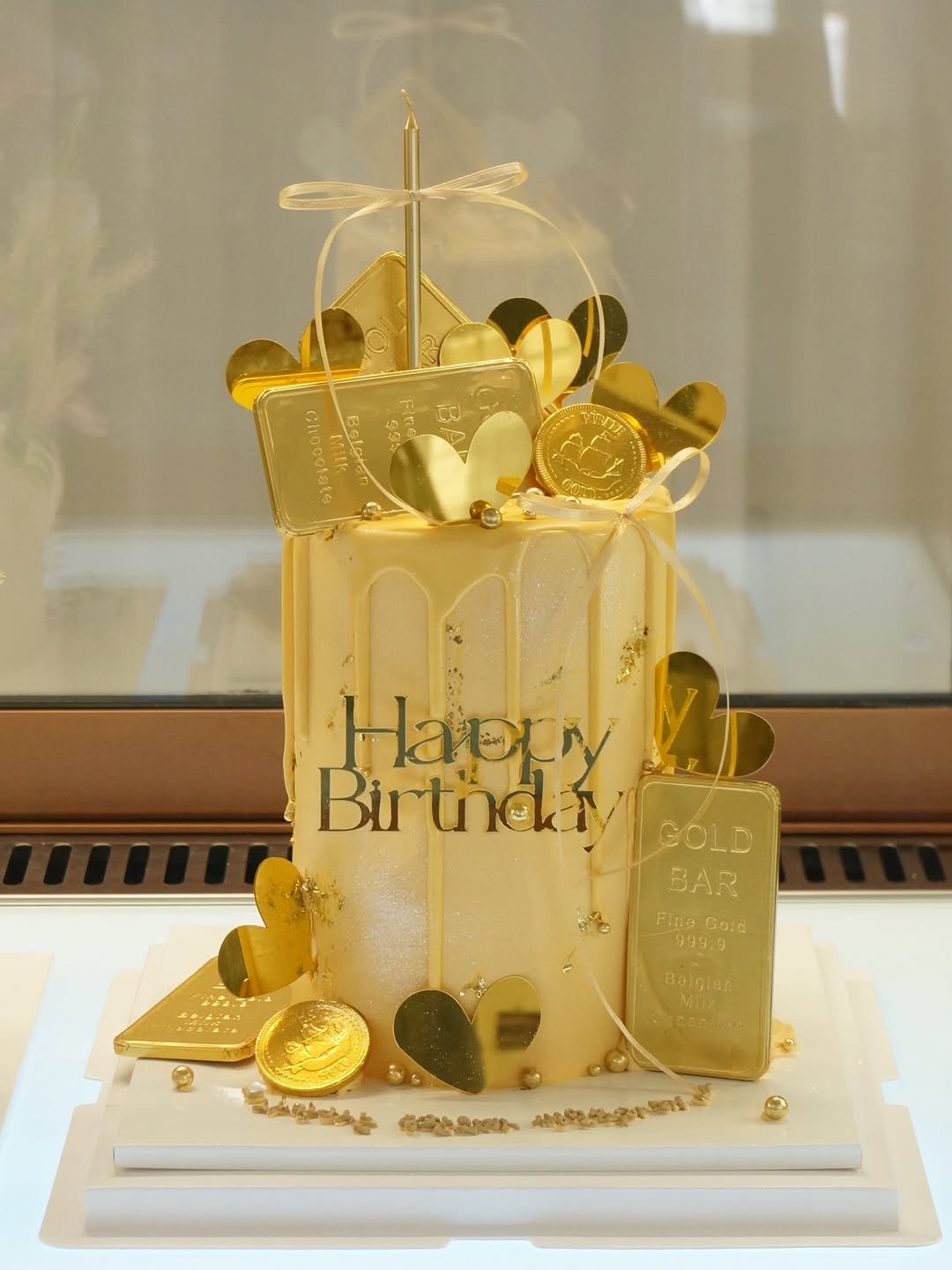 Photo shared by 세라케이크/어버이날케이크/크리스마스케이크/운정케이크/운정카페/파주케이크/플라워케이크 on April 23, 2026 tagging @sera_cake_. May be an image of wedding cake and text.