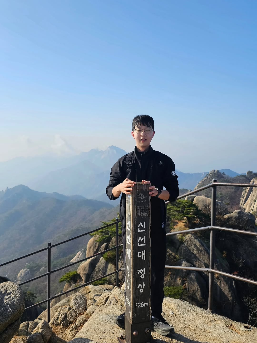 Photo by David Jeong on November 08, 2025. May be an image of Victoria Peak, the Great Wall of China and text.