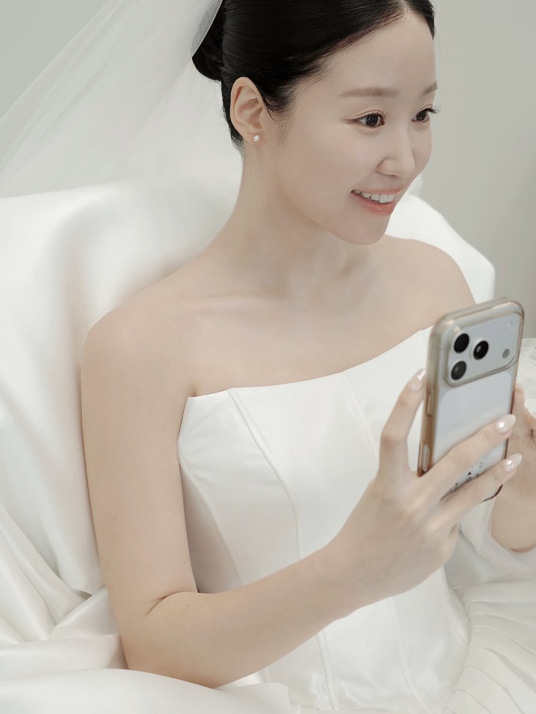 seul_wedding 게시물 이미지: #슬기플
나는 신부님의 추구미를, 신부님은 나의 추구미를
긴 말 하지 않아도 너무...