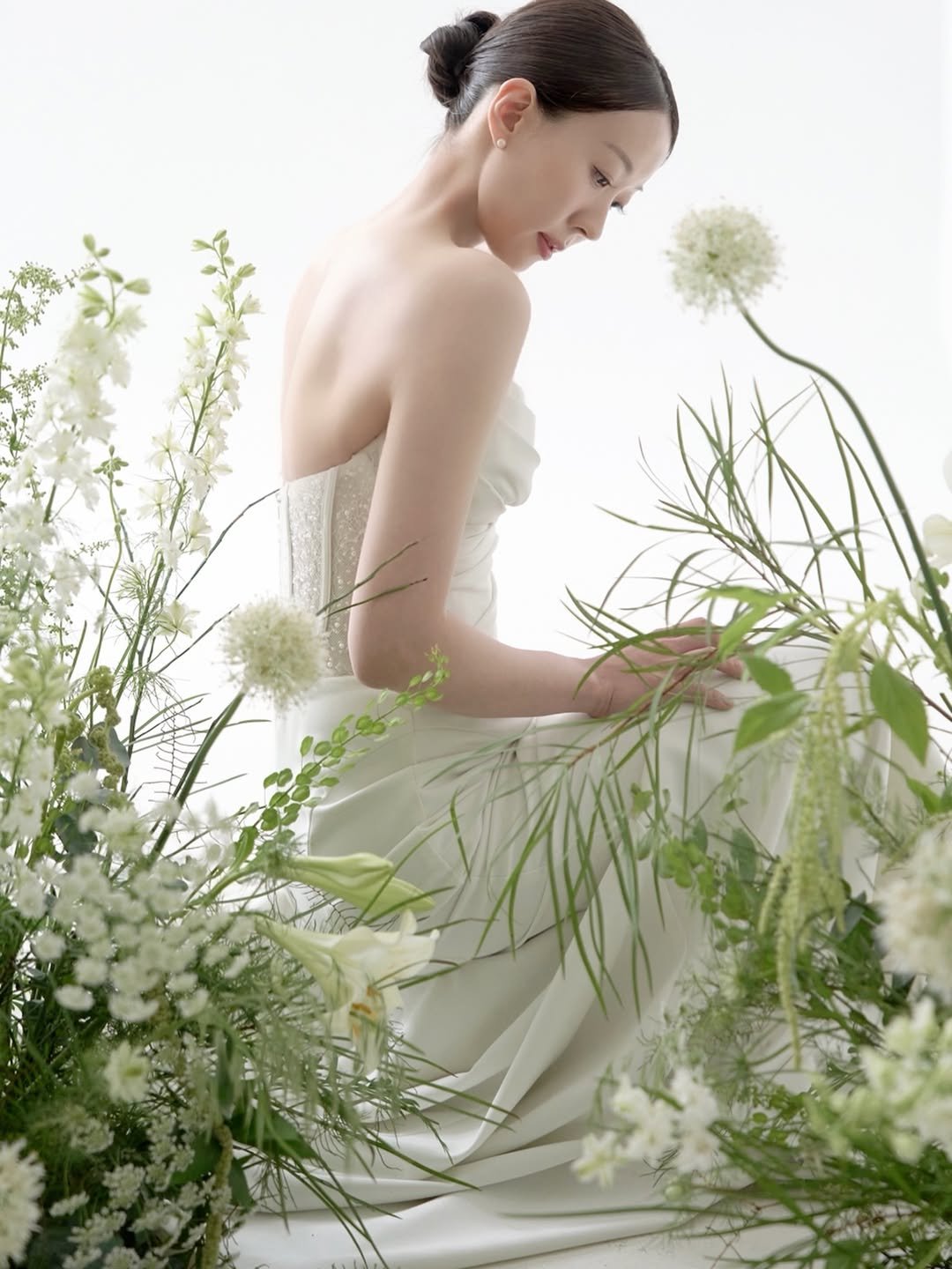 seul_wedding 게시물 이미지: #슬기플
우리 나현신부님이 웨딩 촬영 이후로 더 생기 있어지고 즐거워 하는 모습을...