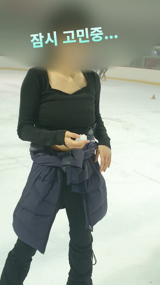 seyoonkiwi 게시물 이미지: 집에가서 울었습니다. 

@su52_min 

#눈사람 #눈 #아이스링크 #코치님...