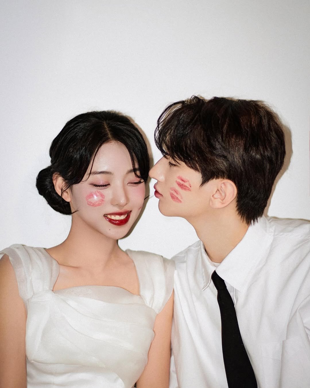 seyoung__0203 게시물 이미지: 🤍🍰💋🖤

- 예쁜 사진 찍어주셔서 감사합니다 ☃️