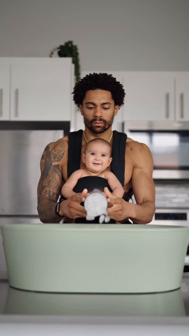 shaiross83 게시물 이미지: Day 189 of raising a strong, confident...