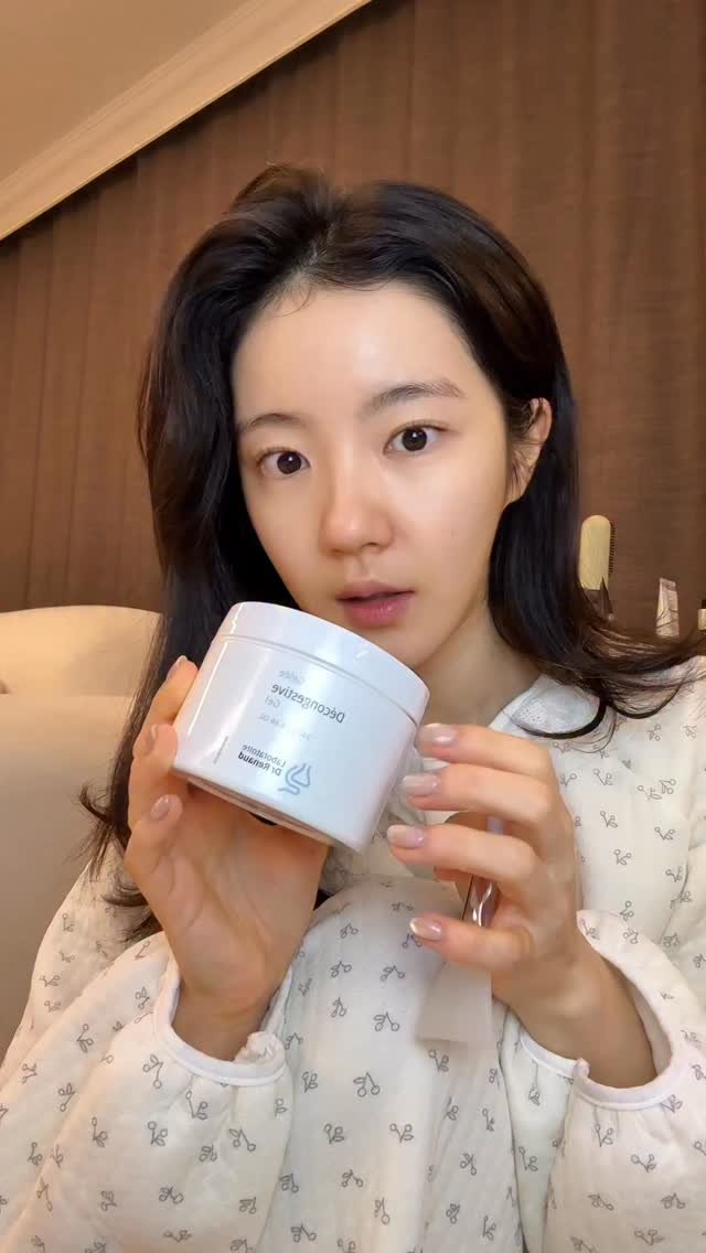 sharon_0817_ 게시물 이미지: 10년차 아줄렌 덕후의 아줄렌제품들 찐추천 ..💕

1. 르본 데콘게스티브겔:...