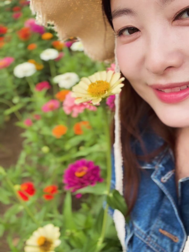 shimjinhwa 게시물 이미지: -
내 고향 청송🌿
여러분!!^^
지금 청송은 너무 아름답습니다.
4만...