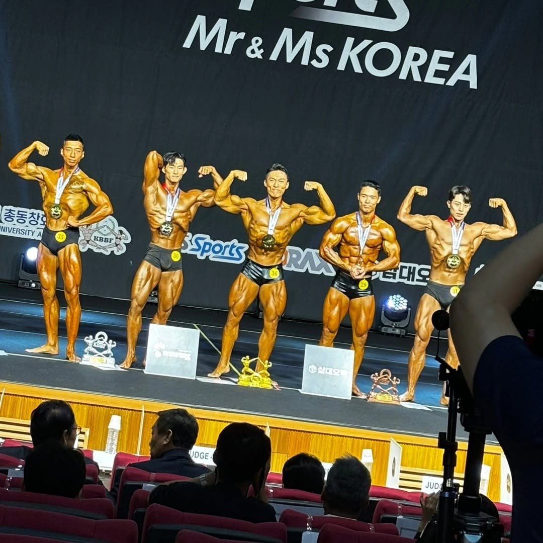 shimsh_workout 게시물 이미지: 계획에도 없었던 일
꿈도 못꿨던 일
모든 조각들이 예상치 못하게 흘러 가고
온전히...