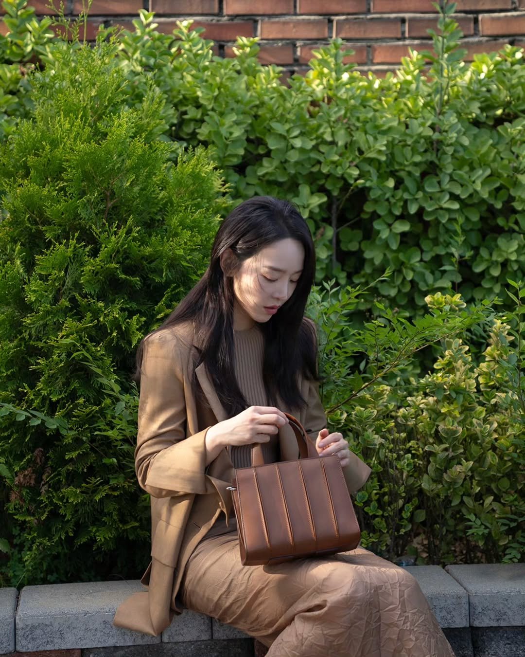 Photo shared by 신혜선  Shin hae sun on July 27, 2025 tagging @maxmara.