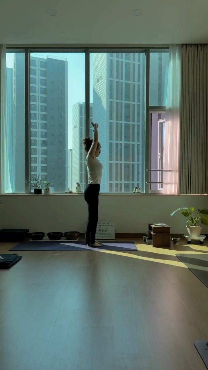 shinhyeaa 게시물 이미지: 나이들수록 아빠랑 똑같아 지는중. 늘 그리운 아빠를 나를 보면 볼수 있으니 좋네....