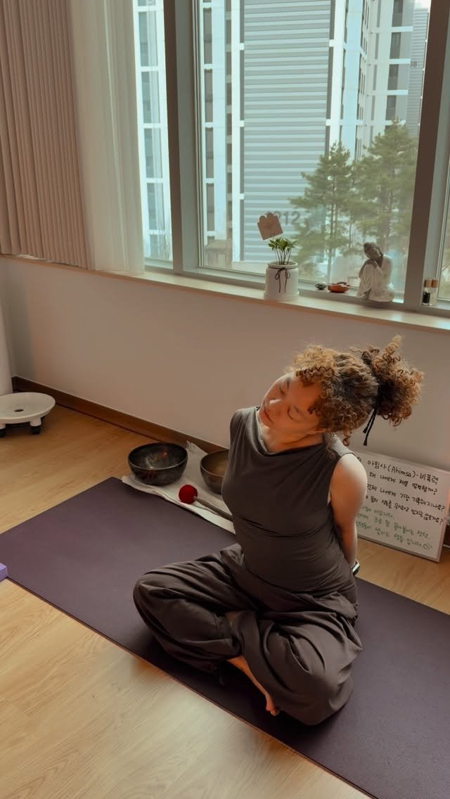 shinhyeaa 게시물 이미지: 아침을 여는 움직임, 정말 아주 오랫만에 8시간을 연달아 잤다.

-

그러니까...