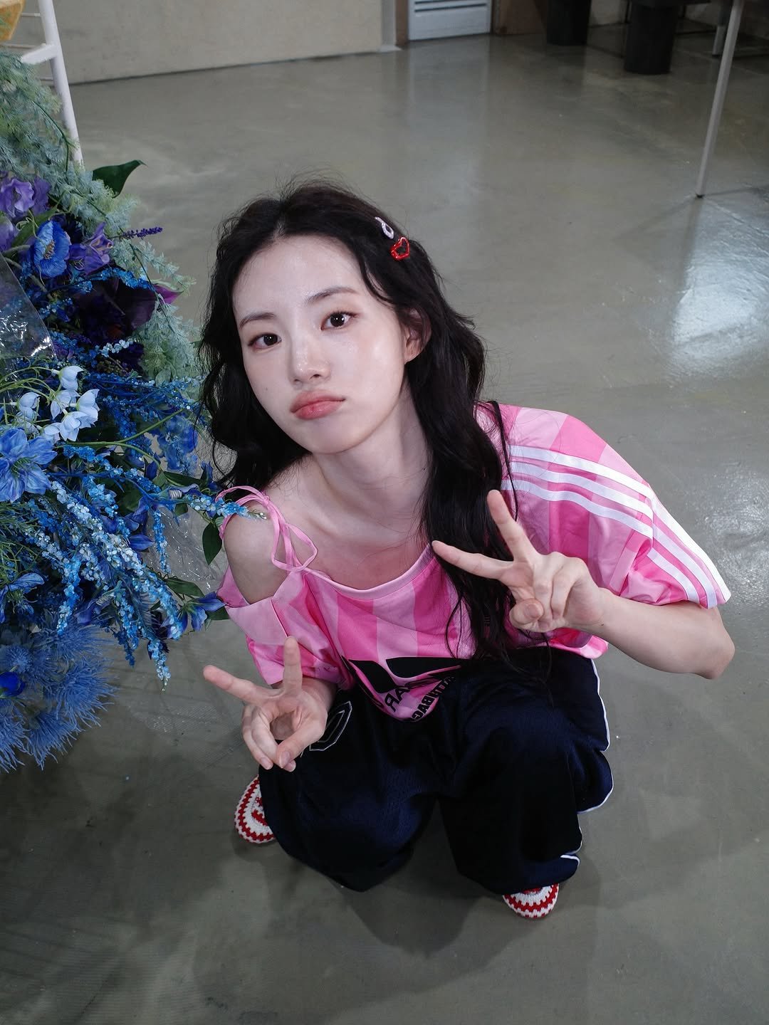 Photo by 신시아 on August 01, 2025. May be an image of 1 person, braids and text.