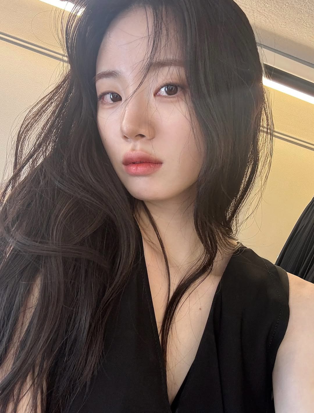 Photo by 신시아 on June 30, 2025. May be a selfie of 1 person, hair and text.