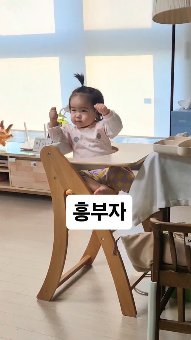 shiny_jaeyoung_kim 게시물 이미지: 어제 단유 1일차였는데
다행히 잘 적응해주고 있어요.
내가 미련이 남아 아직 못...